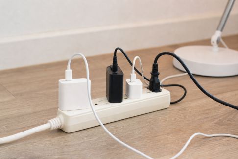 Ce qu’il faut savoir avant de brancher plusieurs appareils sur une multiprise