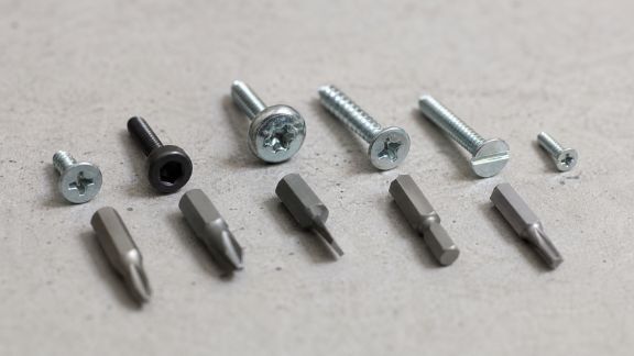 Comprendre les différentes têtes de vis et les embouts adaptés