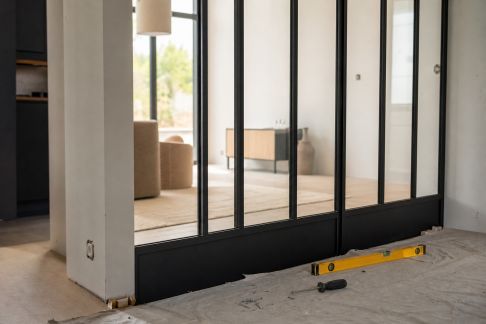 Les fondamentaux à connaître pour poser une verrière intérieure