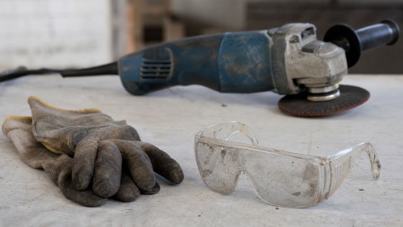 5 erreurs fréquentes lors de l’utilisation d’une meuleuse d’angle